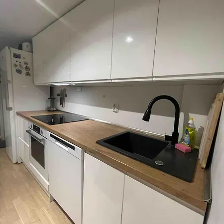 Apartment With 2 Bedrooms *